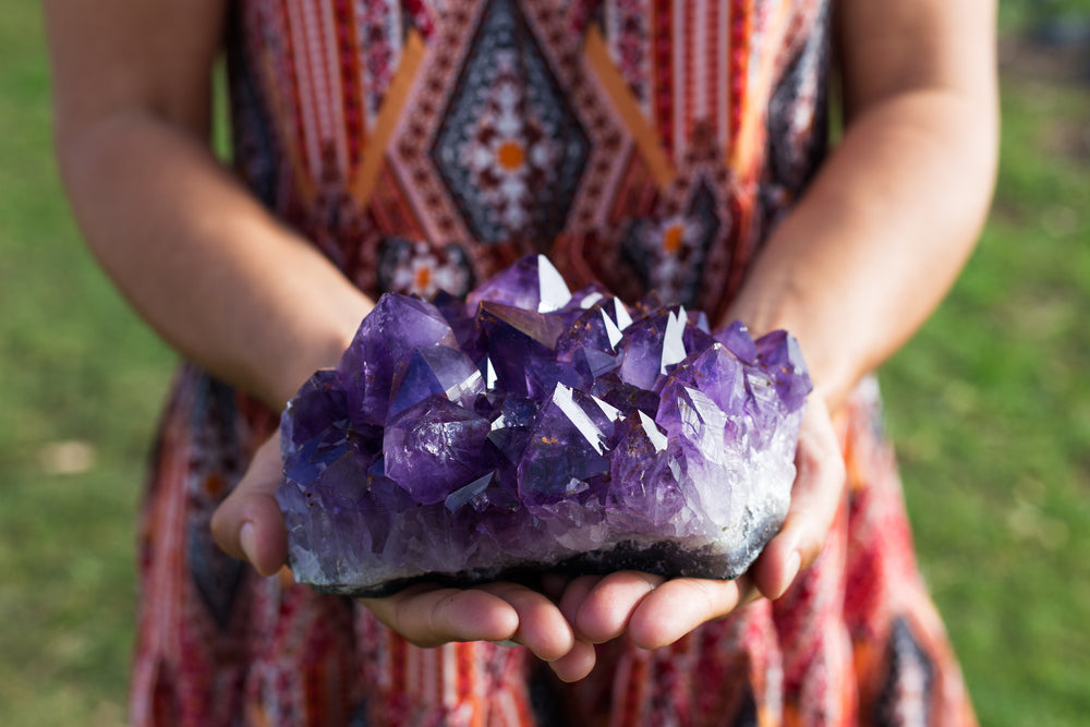 Amethyst crystals are quite efficient in providing clarity of mind, inner strength, and spiritual protection. It is a classic meditation essential used by millions of people. 
